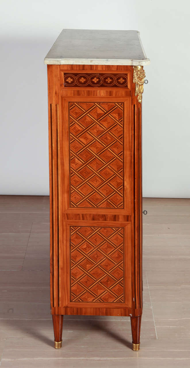 Fino Marqueterie Secretaire Abattant Francés Montado en Ormolu Madera frutal en venta